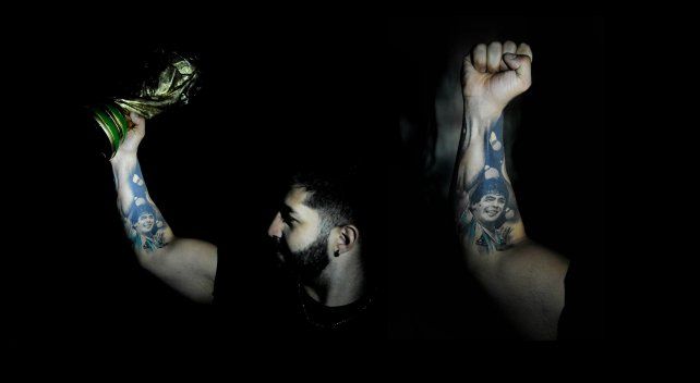 Muchas personas decidieron inmortalizar a Maradona. Nicolas Ibáñez, propietario de un gimnasio. Tatuado en diciembre de 2020.