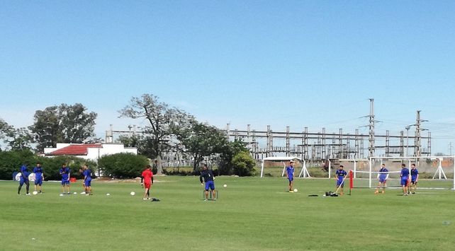 Unión puso primera para enfrentar al Canalla