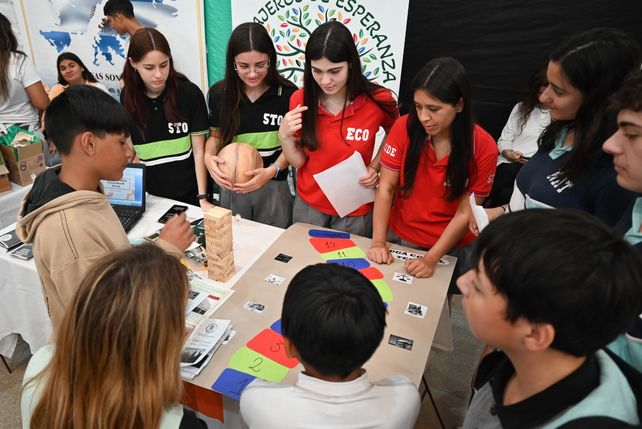 Septiembre joven: La siguiente actividad será el domingo 21 de septiembre con el “Festival Primavera Joven” que se realizará desde las 14 en el Parque Regional (Colectora de Circunvalación Juan Pablo II y bajada Nogués) con entrada libre y gratuita.