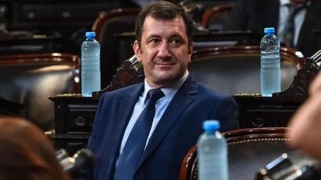 El dinero no era mío, afirmó el senador que viajaba con más de 200 mil dólares