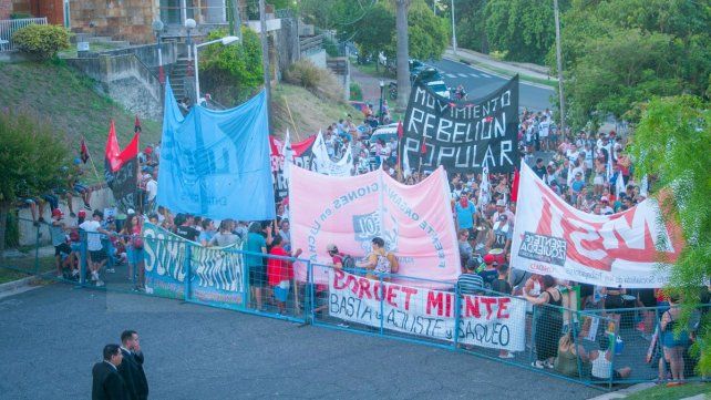 Organizaciones sociales protestaron en las puertas de CPC