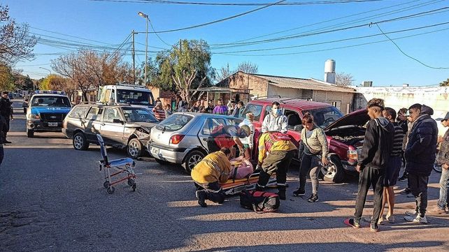 Triple choque con dos internados con importantes lesiones