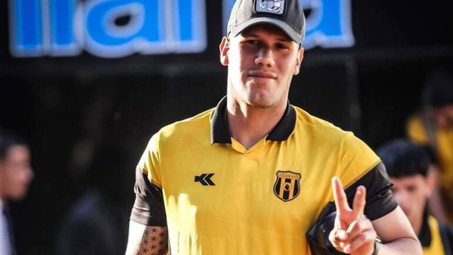 Sebastián Zaracho llegaría este martes a Rosario para firmar con Central