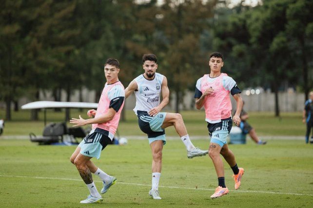 La Selección Argentina jugó con el combinado de Placente.