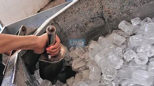 Fabricantes de hielo afrontan fuertes subas de los insumos.