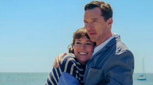 Olivia Colman y Benedict Cumberbatch protagonizan Los Roses, una nueva versión de la película clásica de 1989, que se estrena el 28 de agosto