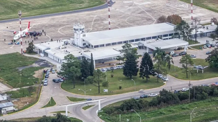 El aeropuerto de la capital santafesina.