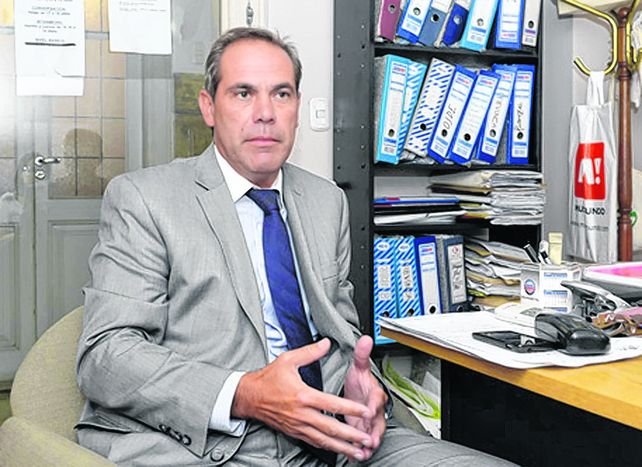 Camarista Gustavo Salvador
