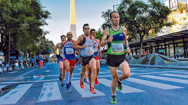 Medio maratón. La competencia partió desde Palermo y pasó por el Obelisco