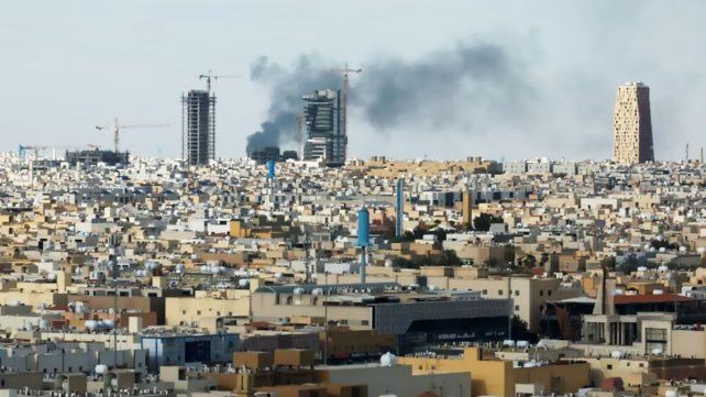 Por orden de Donald Trump diplomáticos de Estados Unidos (EEUU) abandona Arabia Saudita mientras el régimen de Irán amplía sus represalias en el Golfo
