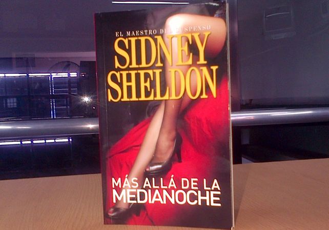 Pedí este miércoles una nueva novela de Sidney Sheldon