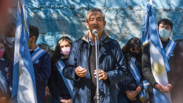 El intendente Pablo Javkin destacó que toda la ciudad debería ir al acto en la plaza Soldado Desza porque es de lo más emotivo que tiene Rosario.&nbsp;
