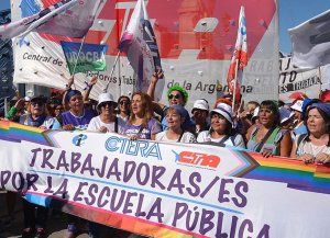 Ctera convoca a un paro nacional contra el ajuste en la educación pública, y Agmer adhiere y marcha