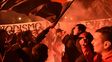 Convocados. Simpatizantes leprosos cantaron en las inmediaciones del estadio, que no fue habilitado por la dirigencia.
