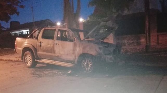 Los quemacoches hicieron de las suyas en barrio Guadalupe