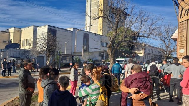 Incendio en Hospital San Roque de Paraná: se realiza una evacuación Incendio en Hospital San Roque de Paraná: se realiza una evacuación