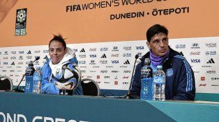 El DT de la Selección Argentina, Germán Portanova, consideró que Sudáfrica juega de contra y hay que estar atentos.