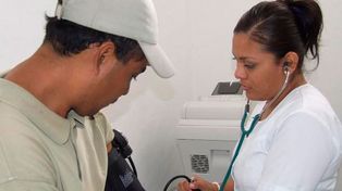 Los enfermeros reclaman contar con elementos para trabajar