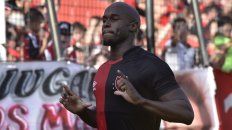 Deseo. El portugués tiene en mente jugar en el Parque tras un paso en falso por Xolos de Tijuana. Deseo. El portugués tiene en mente jugar en el Parque tras un paso en falso por Xolos de Tijuana.