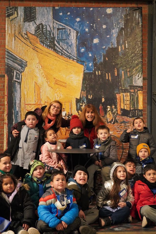 Escuelas y refugios del municipio disfrutaron de la muestra Van Gogh