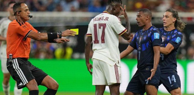 Nico Williams criticó a De la Cruz por la lesión
