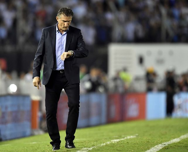 Bauza y las complicaciones para armar el equipo para visitar a Bolivia en la altura de La Paz