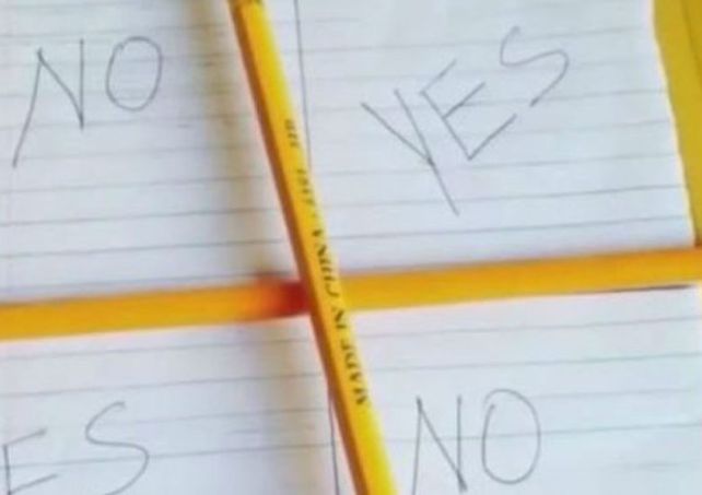 Pánico por ola de suicidios por jugar Charlie, Charlie