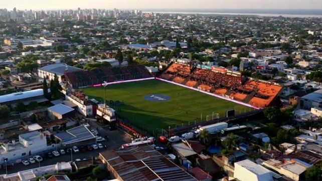 Habría chances de que Patronato habilite hinchas visitantes ante Colón