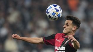 Newells perdió por una diferencia mínima que lo mantiene vivo