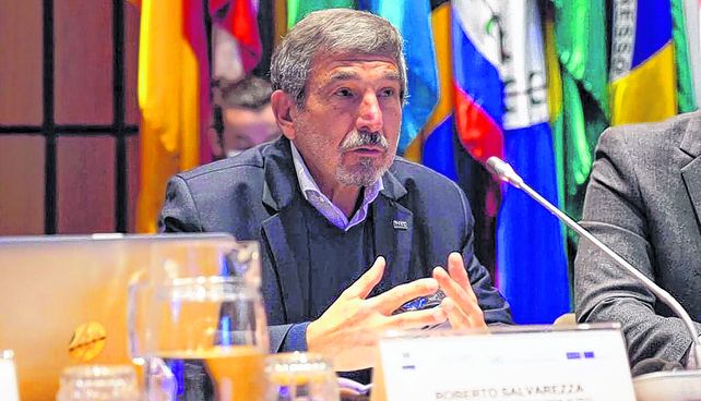 YPF entra a la cancha de la economía del litio