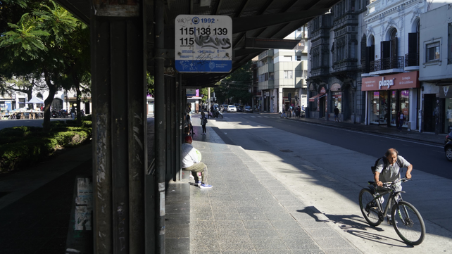 El paro de transporte será a nivel nacional y en Rosario afectará a algunos servicios.