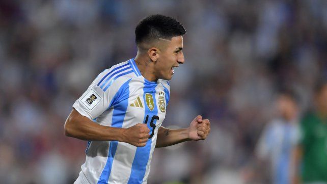 Argentina dio cátedra ante Uruguay y quedó a un paso del Mundial Argentina dio cátedra ante Uruguay y quedó a un paso del Mundial