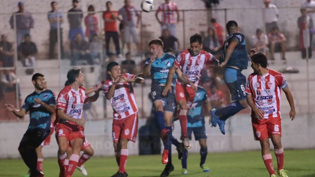 Atlético Paraná sufrió cinco derrotas en sus últimas seis presentaciones.&nbsp;