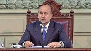 Omar Perotti en la Legislatura deseó mejoría a Miguel Lifschitz