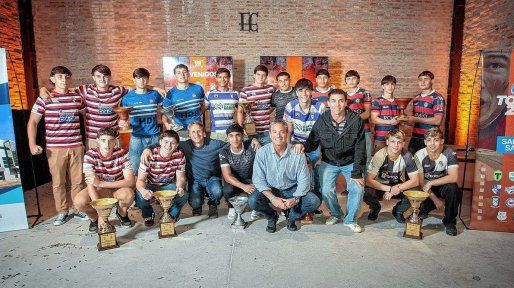 Fueron reconocidos los campeones del Torneo Dos Orillas de juveniles