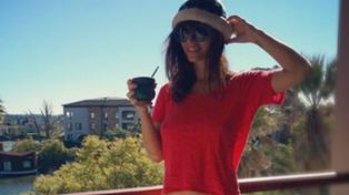 Polémica y hot: Griselda Siciliani desafió al frío con una foto en tanga y botas