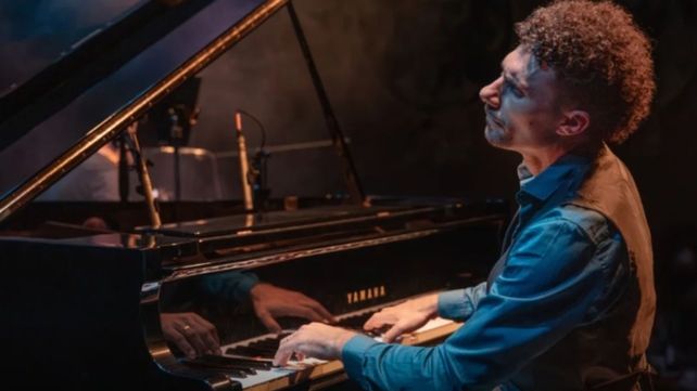 Joel Tortul se presenta en el Centro Cultural Atlas.