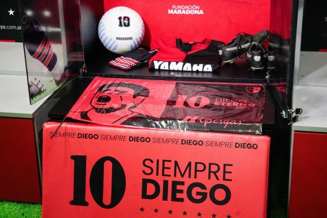 El recuerdo imborrable del paso por Diego en Newells.