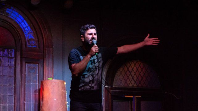 Mateo Izza en Litoral Stand Up Comedy