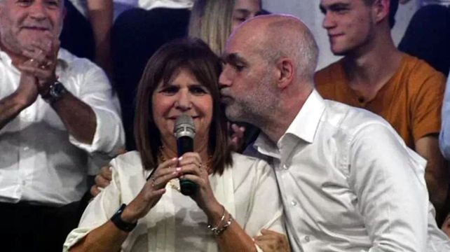 Los precandidatos a presidente de Juntos por el Cambio, Patricia Bullrich y Horacio Rodríguez Larreta. 
