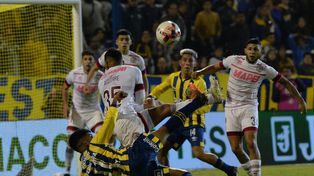 El volante de Central, Pupi Ferreyra tuvo un partido intermitente ante el granate.