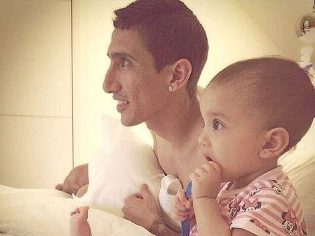 Una ternura: Di María tuvo su angelito en la tribuna