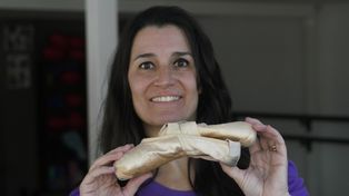 Guillermina Marini: Cuando era chica éramos cientos en El Círculo, yo estaba con el pie arriba de la barra y vino Eleonora Cassano y me lo acomodó. Guardo esa zapatilla de punta hasta el día de hoy