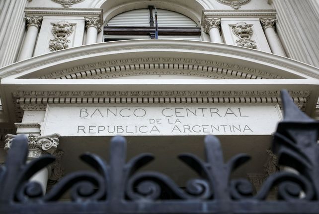 La autoridad monetaria determina el rango de tasas en el país.