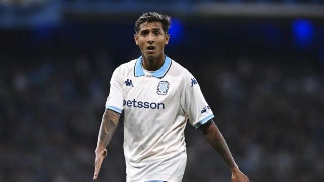 Agustín Almendra perdió lugar en la consideración de Gustavo Costas y quiere irse de Racing.