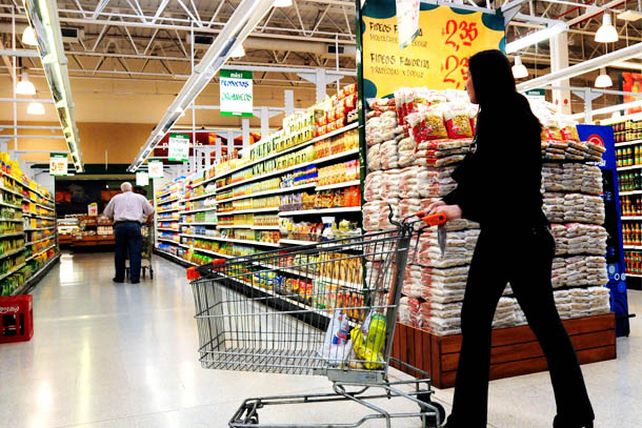 Proponen nuevas etiquetas para controlar la inflación en los supermercados