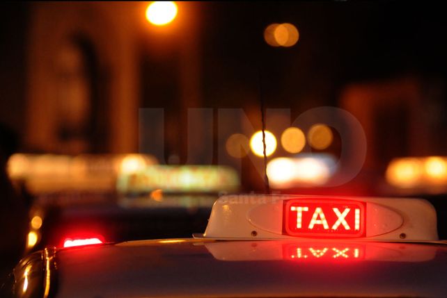 Los taxis comenzaron a instalar el sistema de geolocalización