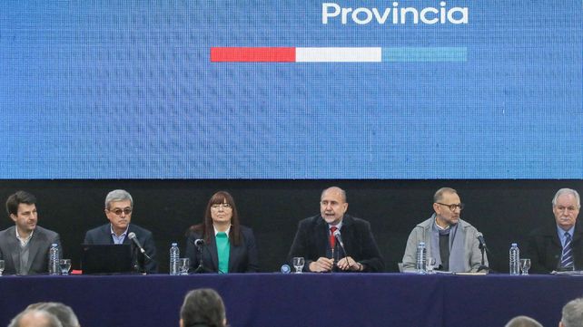 El gobernador Perotti