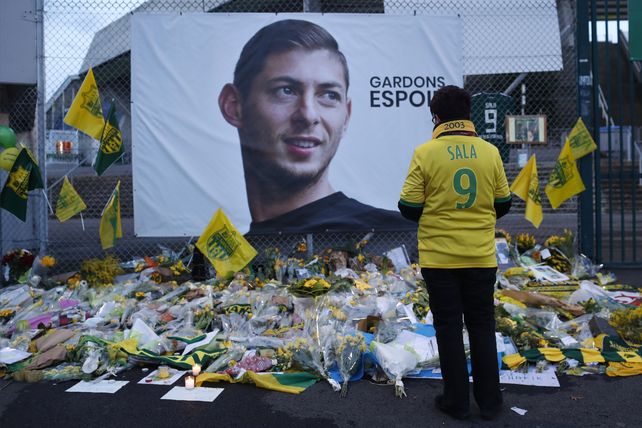 Filtran audio del piloto del avión de Emiliano Sala Este avión tiene que volver al hangar