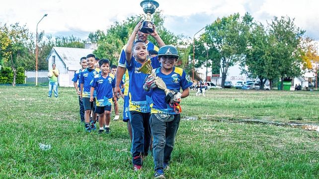 Sin Límites: Los Xeneizes de Paraná dan una mano